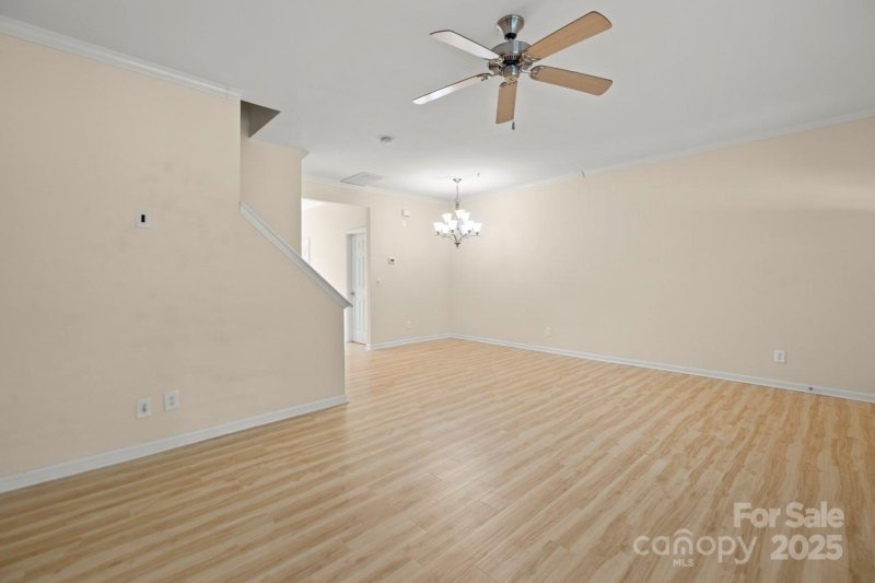 Property image 5 of 8430 Big Creek Court in Summerfield, Matthews, NC 28105