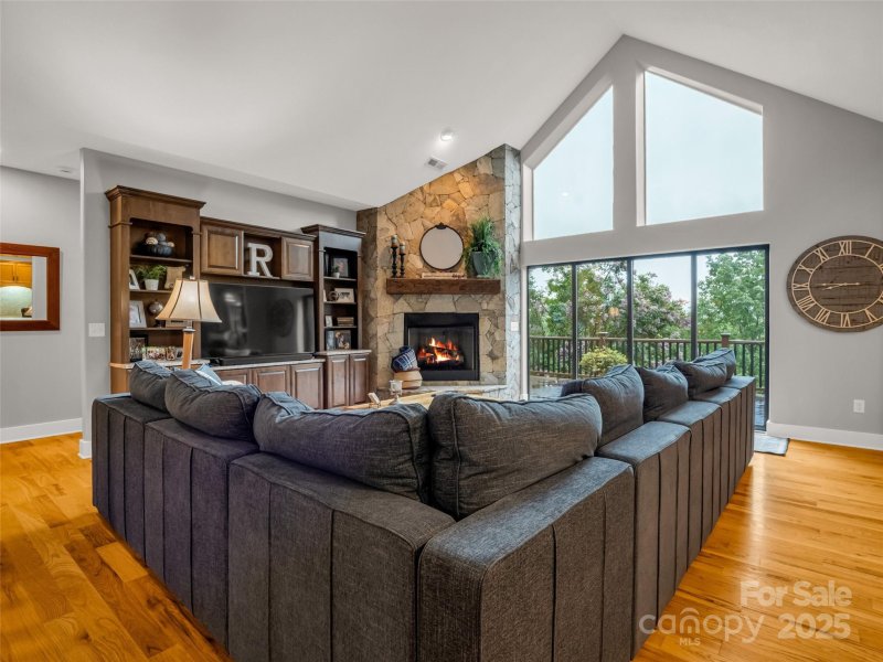 Property image 3 of 21 Sugar Maple Drive in High Vista, Mills River, NC 28759