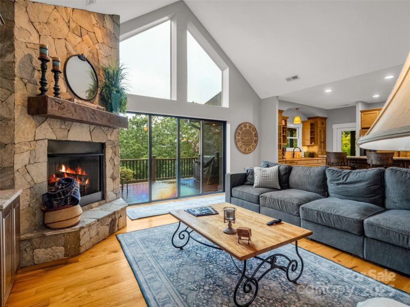 Property image 4 of 21 Sugar Maple Drive in High Vista, Mills River, NC 28759