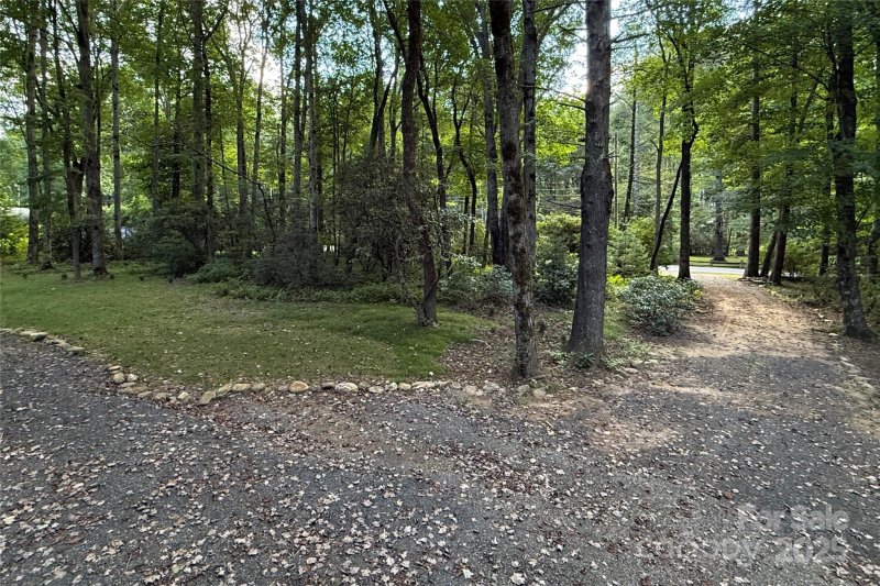 Property image 2 at 124 Sweetwater Ridge, Burnsville, NC 28714