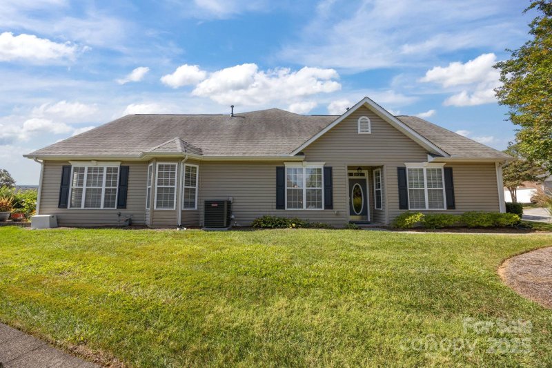 Property image 4 of 253 Garnet Court in Four Seasons At Gold Hill, Fort Mill, SC 29708