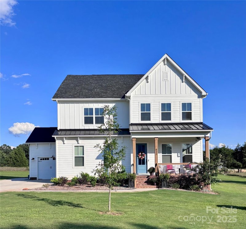 Property image 4 of 623 Plowshare Way in Edmunds Farm, Clover, SC 29710
