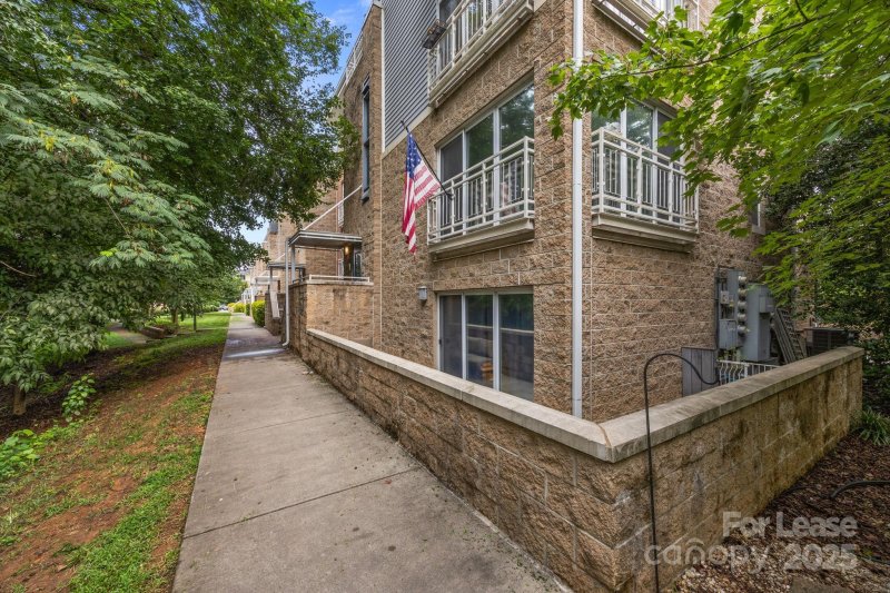 Property image 2 at 3907 Picasso Court, Charlotte, NC 28205