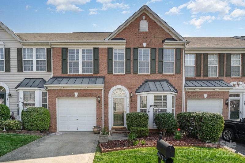 Talbert Townes, Mooresville Community