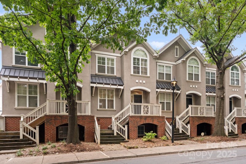 Property image 2 at 214 S Cedar Street, Charlotte, NC 28202