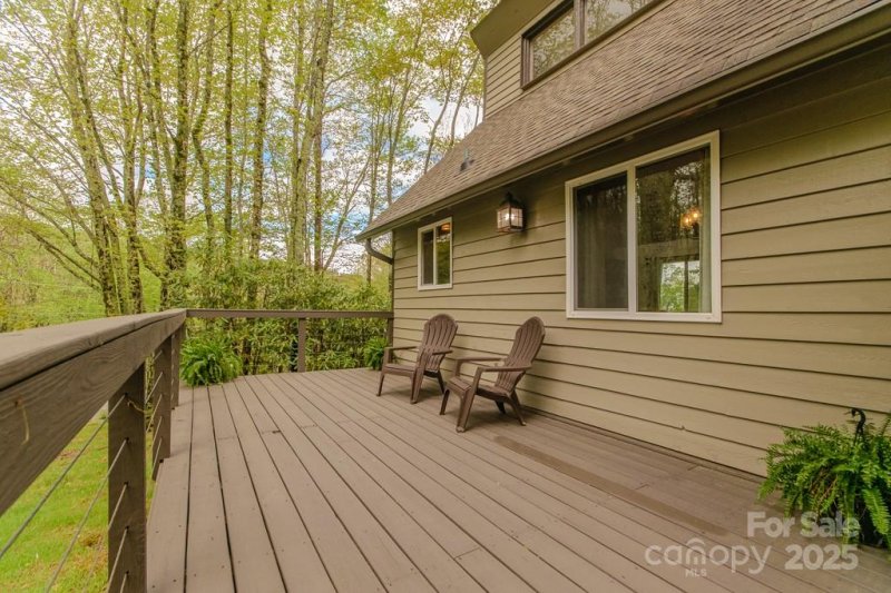 Property image 5 at 114 Locust Ridge Road, Beech Mountain, NC 28604