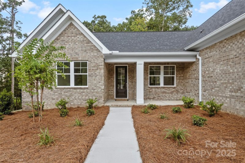 Property image 3 of 1028 Lyndon Drive in College Place, Lancaster, SC 29720