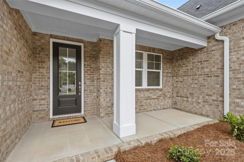 Property image 4 of 1028 Lyndon Drive in College Place, Lancaster, SC 29720