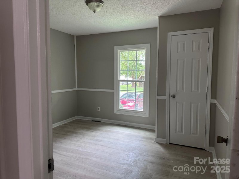 Property image 4 of 10731 Osprey Drive in Falconbridge, Charlotte, NC 28226