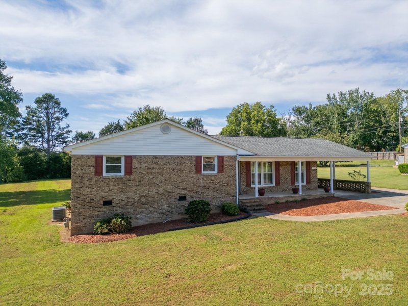 Property image 3 at 106 Plantation Drive, Kings Mountain, NC 28086