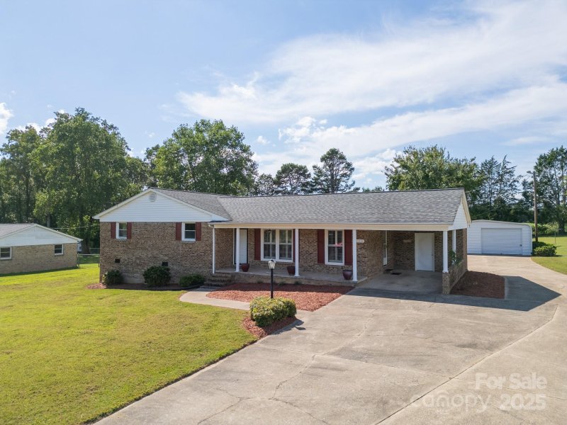 Property image 4 at 106 Plantation Drive, Kings Mountain, NC 28086