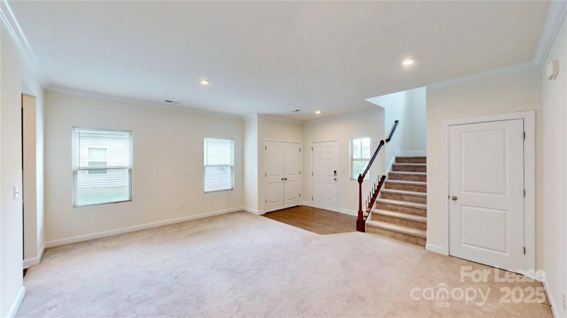 Property image 3 of 4523 Collingham Drive in Haywyck Meadows, Charlotte, NC 28273