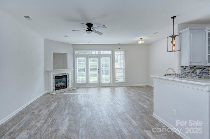 Property image 4 of 6042 Black Heath Drive in Arlington, Fort Mill, SC 29707