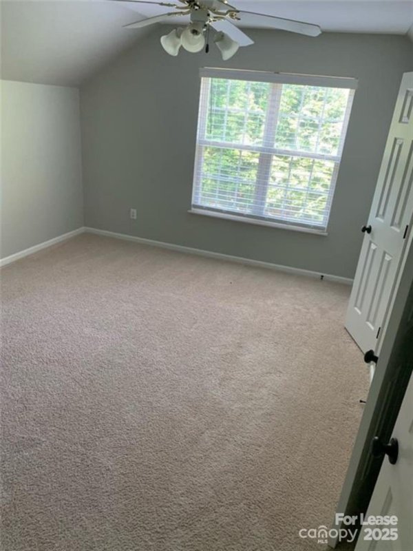 Property image 3 of 7010 Duchamp Drive in Bradfield Farms, Charlotte, NC 28215