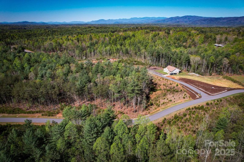 Property image 4 of 2033 Starlight Lane in Waters Edge, Morganton, NC 28655