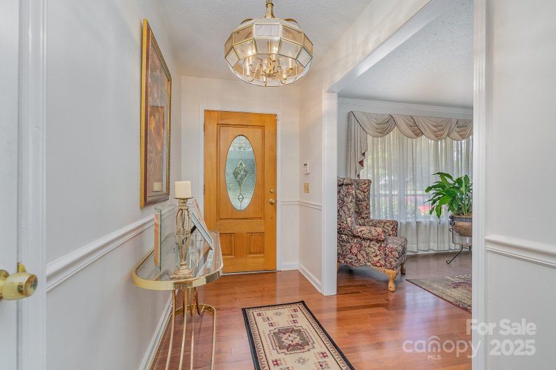 Property image 5 of 1901 Little Rock Road in Watauga Village, Charlotte, NC 28214