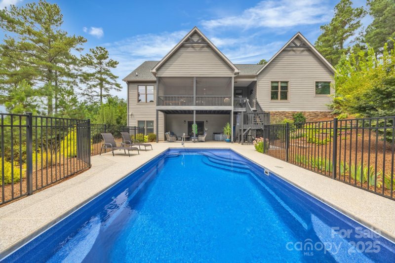 Property image 2 of 5751 Windward Lane in The Waterfront Club, Granite Falls, NC 28630