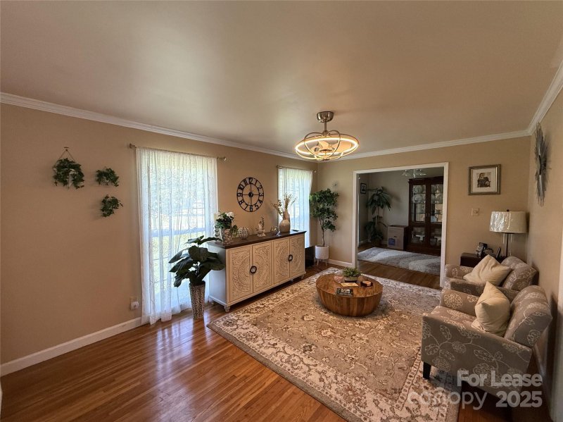 Property image 2 of 6030 Craftsbury Drive in Hampshire Hills, Charlotte, NC 28215