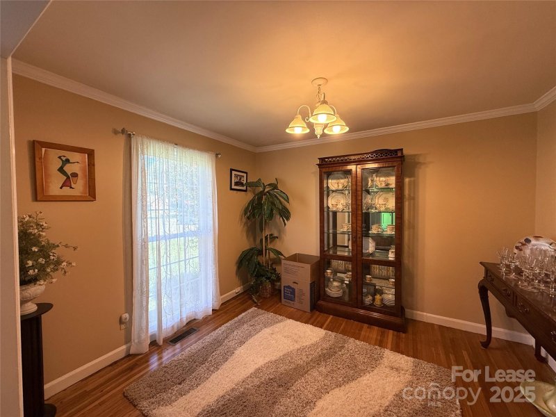 Property image 5 of 6030 Craftsbury Drive in Hampshire Hills, Charlotte, NC 28215