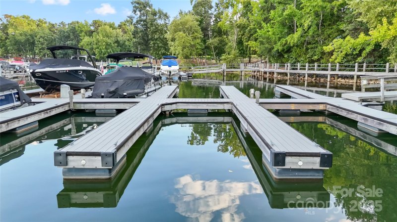 Property image 3 at 136 Tuscany Trail, Mooresville, NC 28117