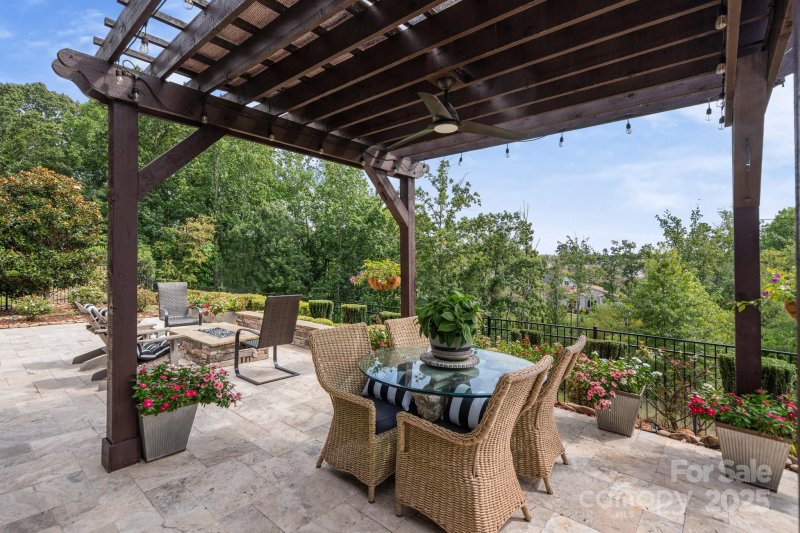 Property image 2 at 7210 Hanging Rock Court, Denver, NC 28037