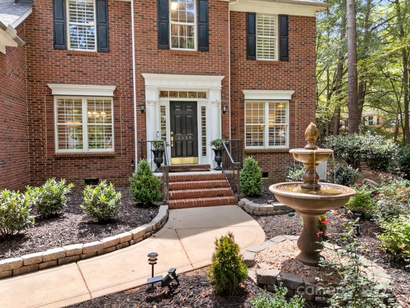 Property image 5 of 4400 Serene Lane in Overlook, Charlotte, NC 28216