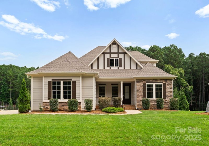 Fernleaf, Mooresville Community