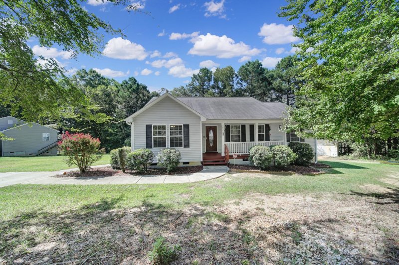 2540 Heather Lane