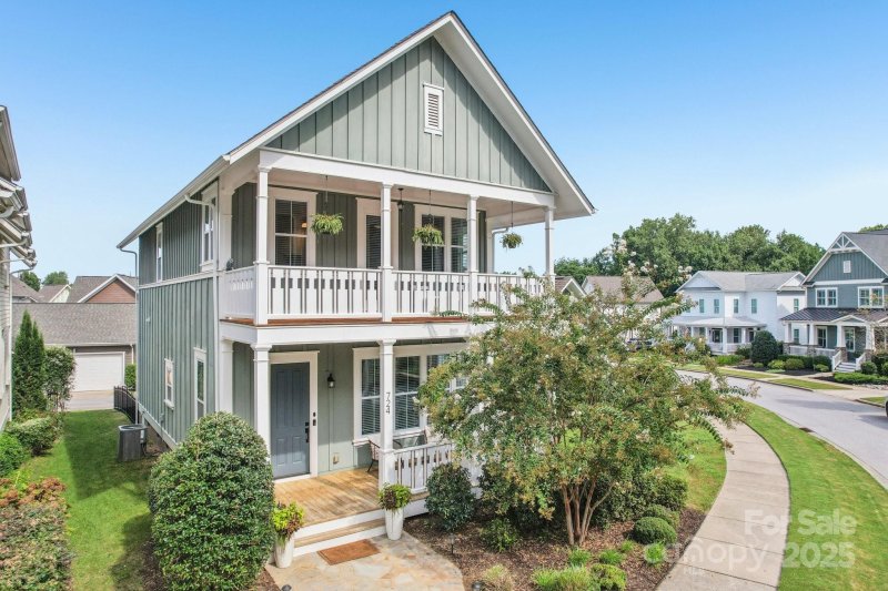 724 Bluff Loop Road