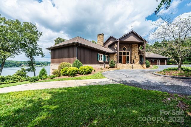 Property image 2 at 833 36th Avenue Place, Hickory, NC 28601