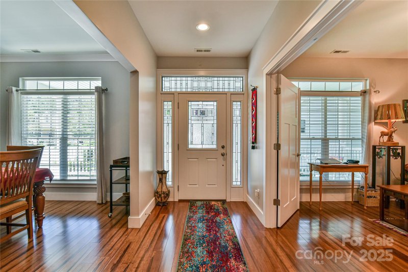 Property image 3 of 34 Waterbury Court in Carriage Park, Hendersonville, NC 28791