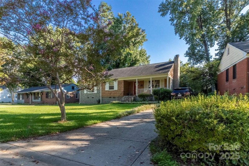 3728 Stonehaven Drive