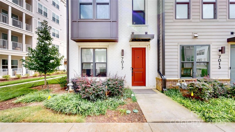 Property image 2 at 7017 Louie Lane, Charlotte, NC 28203