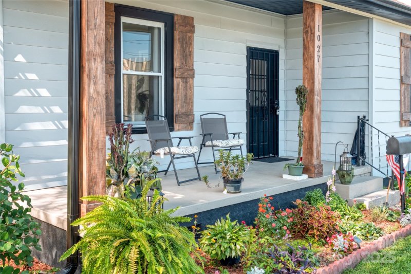 Property image 3 of 1027 Brown Street in Textiles Inc Myrtle Mill, Gastonia, NC 28052