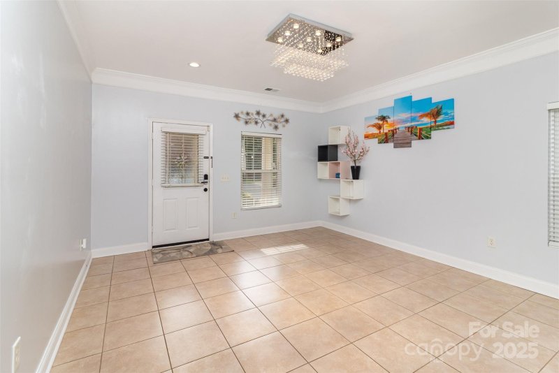 Property image 4 of 14038 Pinyon Pine Lane in Kingstree, Charlotte, NC 28215