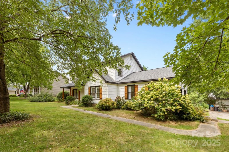 Property image 2 at 2359 Fernridge Lane, Matthews, NC 28105