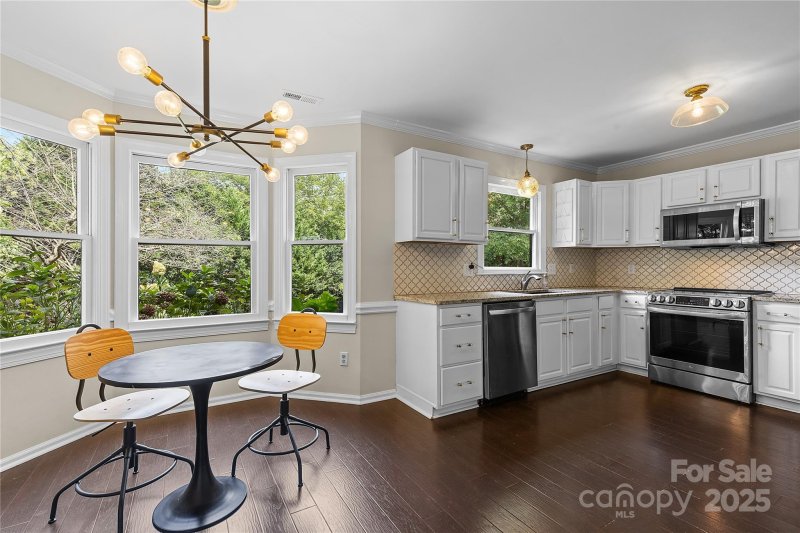 Property image 4 at 2359 Fernridge Lane, Matthews, NC 28105