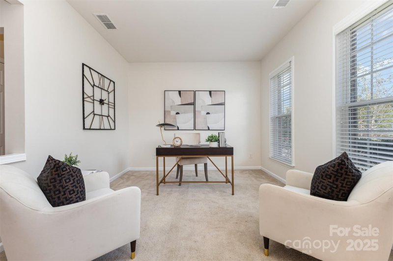 Property image 4 of 7633 Rathburn Lane in Reavencrest, Charlotte, NC 28277