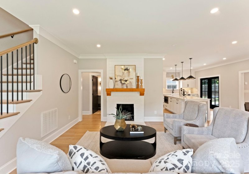 Property image 3 at 1000 Sewickley Drive, Charlotte, NC 28209