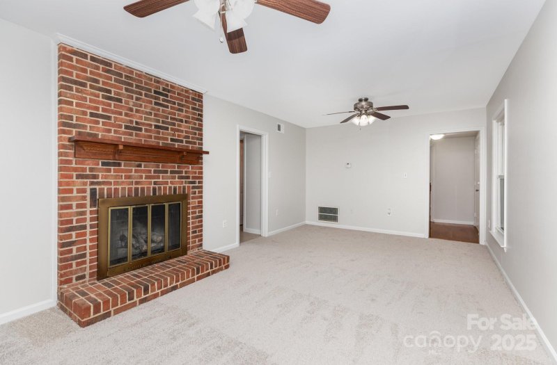 Property image 4 of 3031 Heathcroft Court in Norcroft, Charlotte, NC 28269