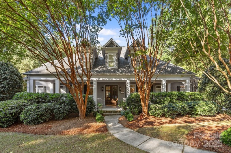2718 Chessel Place