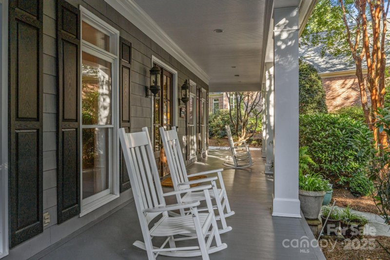 Property image 3 of 2718 Chessel Place in Blantyre, Charlotte, NC 28226