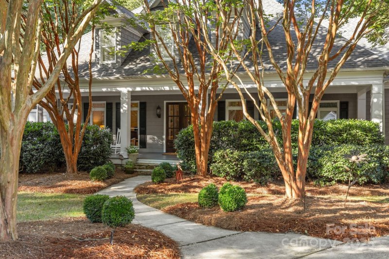 Property image 5 of 2718 Chessel Place in Blantyre, Charlotte, NC 28226