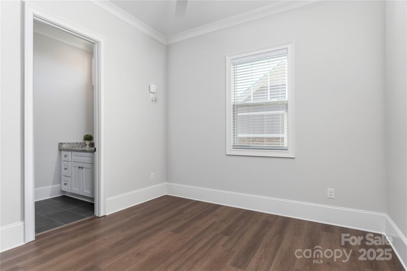 Property image 3 of 805 Naples Drive in Davidson Bay, Davidson, NC 28036