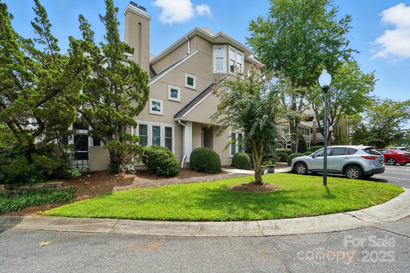 Property image 2 of 9225 Ravenwing Drive in Audubon Parc, Charlotte, NC 28262