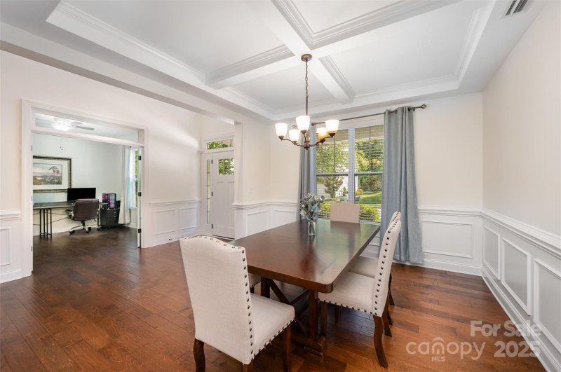 Property image 5 of 131 Canoe Pole Lane in Lakewalk, Mooresville, NC 28117