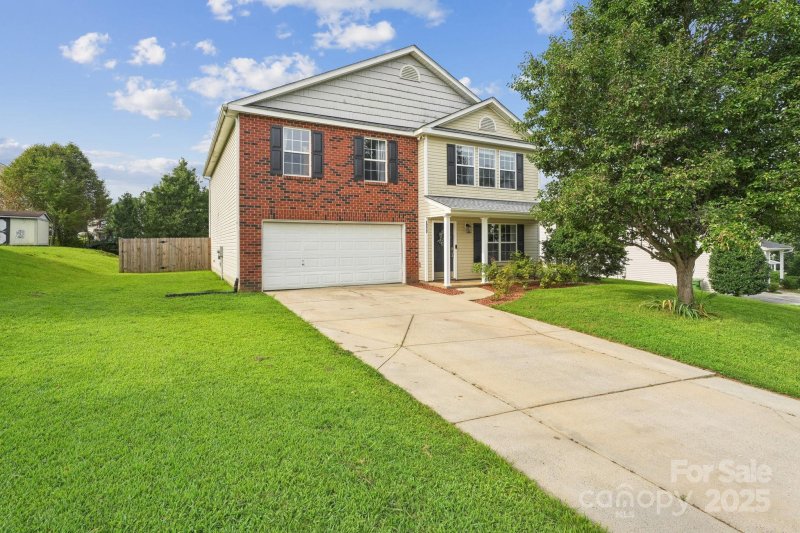 Catawba River Plantation, Charlotte Community