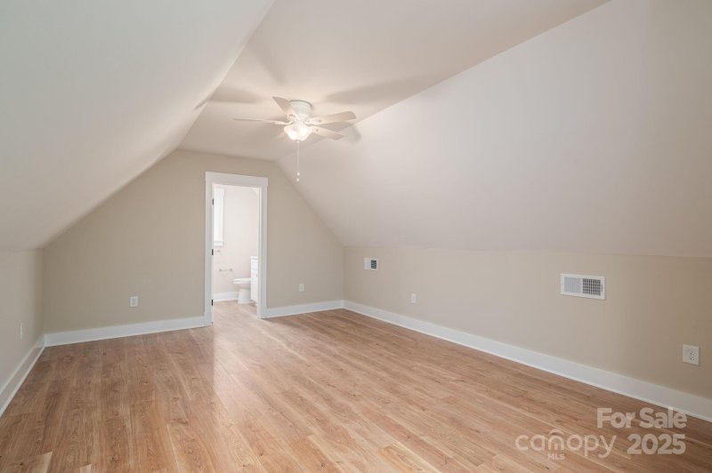 Property image 4 of 1712 Cline Farm Road in Cline Farm, Lincolnton, NC 28092