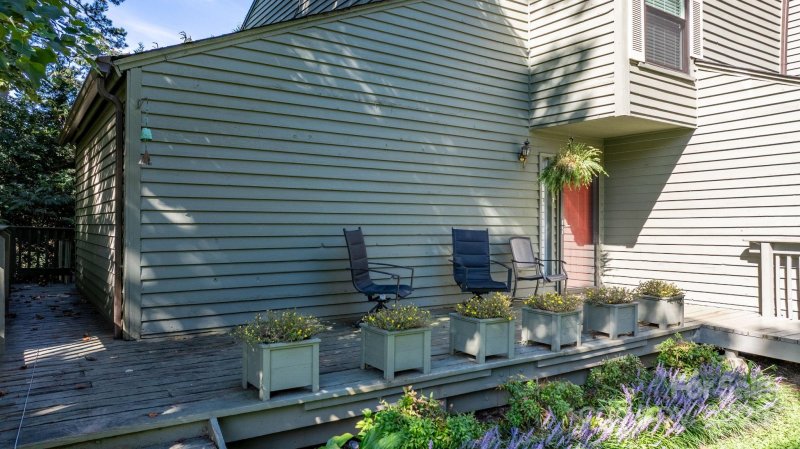 Property image 2 of 4340 N Center Street in Timberwood, Hickory, NC 28601