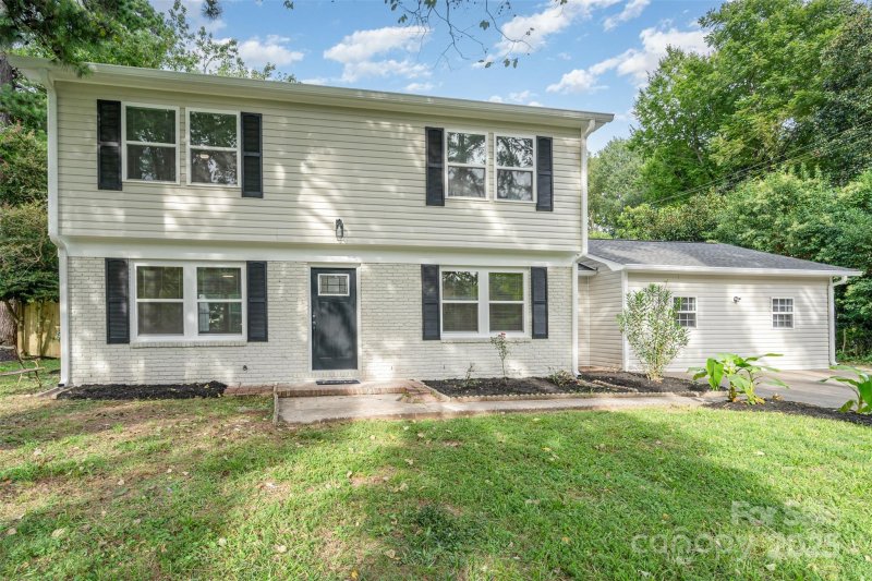 Property image 3 at 5813 Allenstown Drive, Charlotte, NC 28215